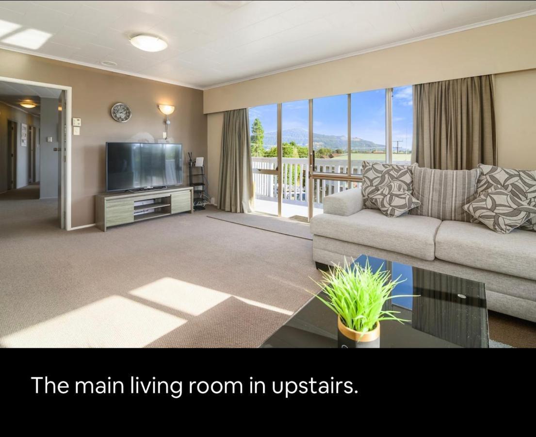 Spacious Utuhina Holiday House Rotorua Eksteriør billede