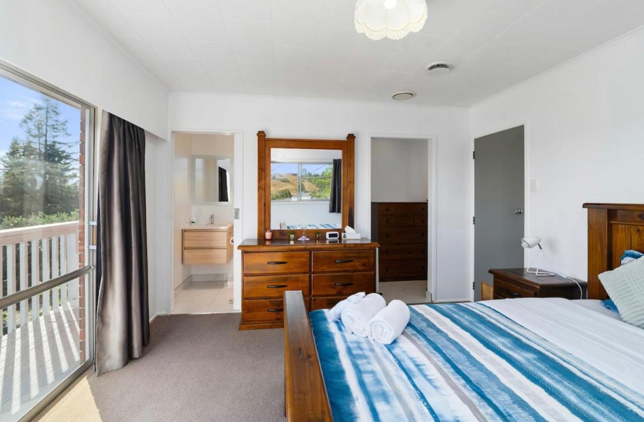 Spacious Utuhina Holiday House Rotorua Eksteriør billede