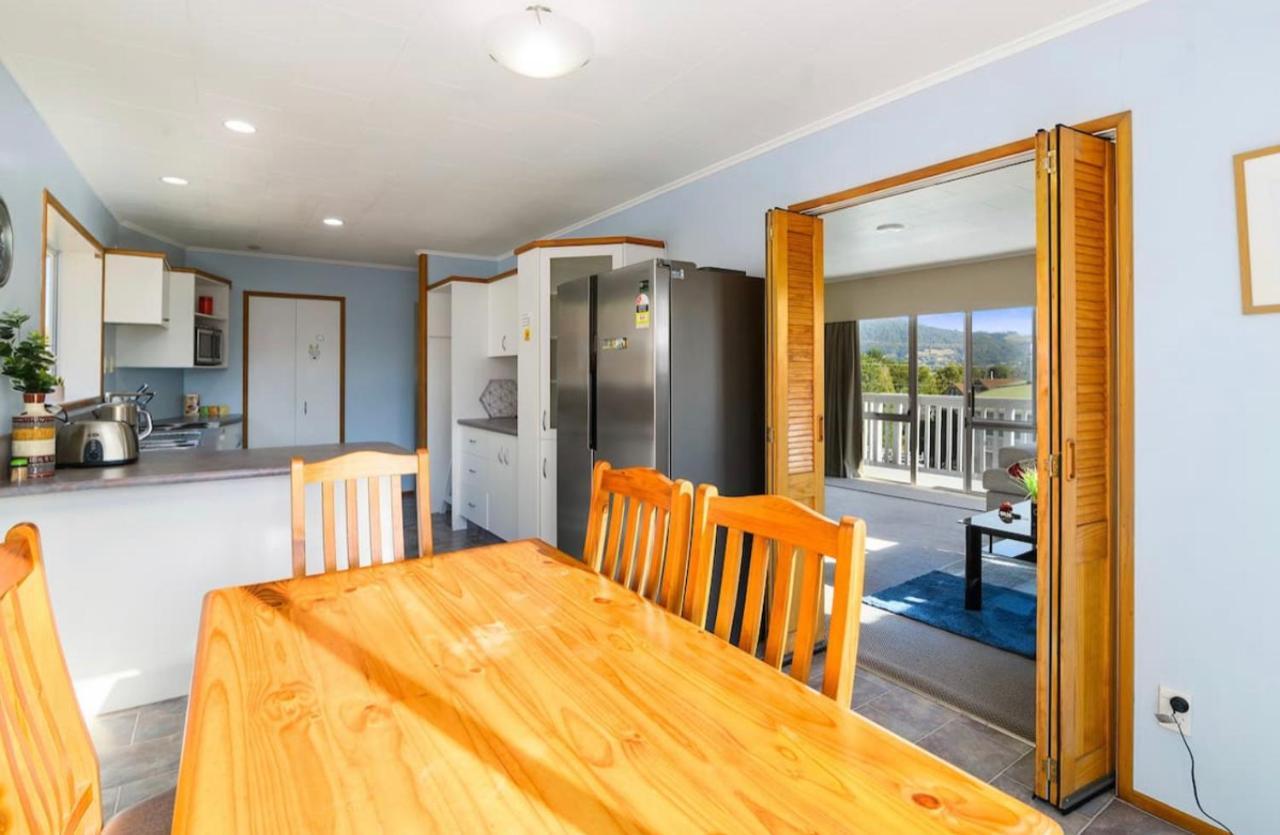 Spacious Utuhina Holiday House Rotorua Eksteriør billede